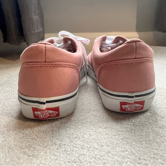 Vans - Picture 3 of 3